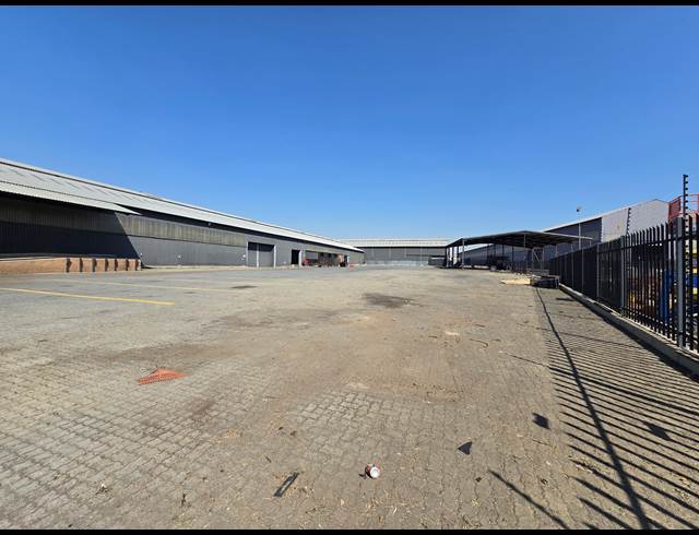 6,797M² WAREHOUSE TO LET IN TUNNEY