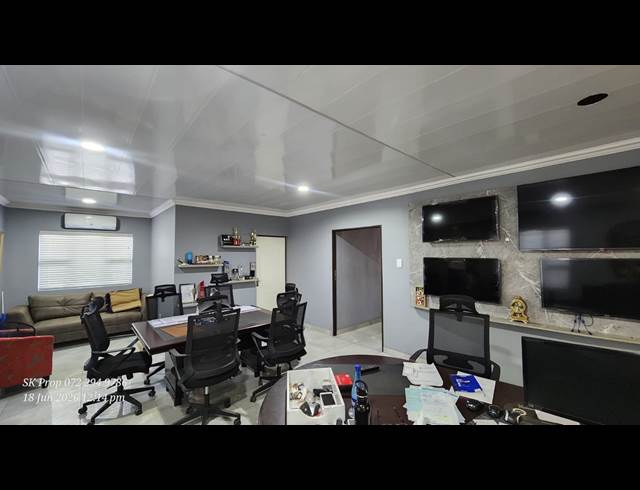 320M² OFFICE TO LET IN WILLOWTON INDUSTRIAL