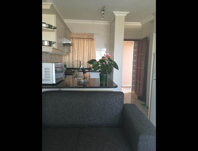 2 BEDROOM APARTMENT TO LET IN MANABA BEACH