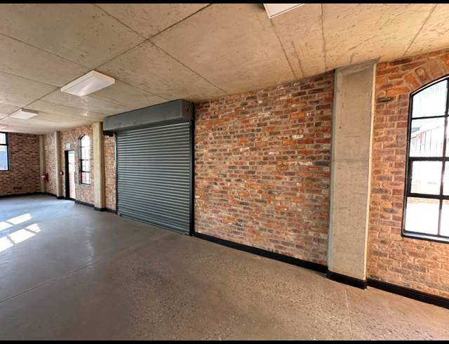 2,542.22M² WAREHOUSE TO LET IN RIVERSANDS