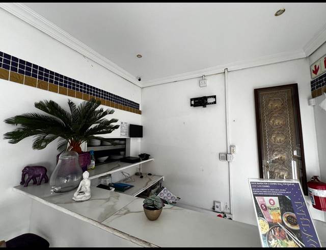 48M² RETAIL TO LET IN HOUT BAY BEACHFRONT