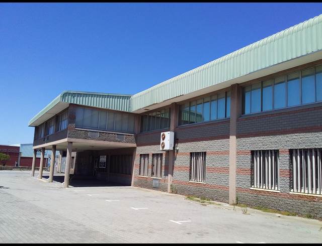 2,443M² WAREHOUSE RENTED IN EPPING INDUSTRIAL