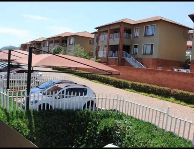2 bed property to rent in GLENVISTA