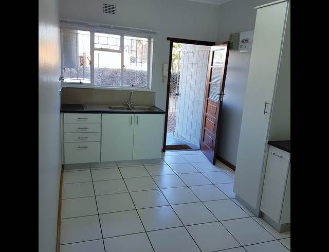 2 bed property to rent in WORCESTER CENTRAL