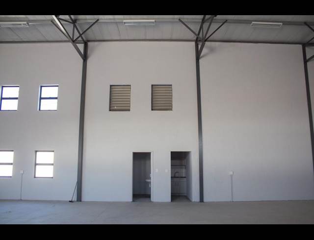 400M² WAREHOUSE TO LET IN MAITLAND