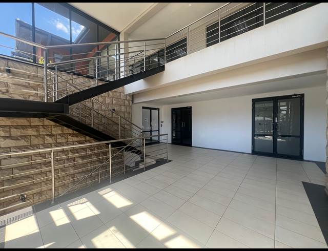 494M² OFFICE TO LET IN MEYERSDAL NATURE ESTATE