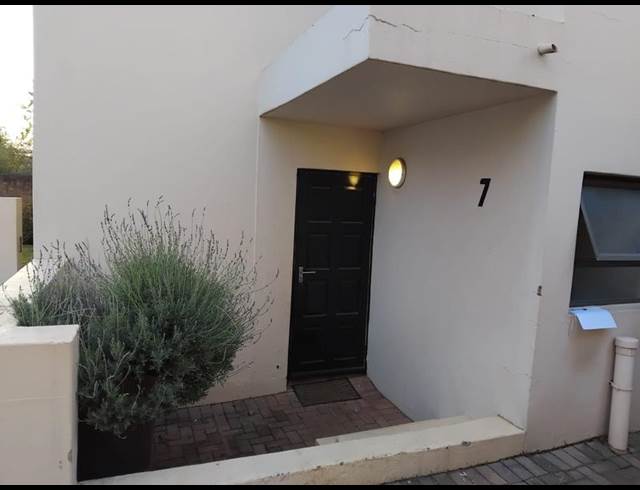 3 BEDROOM PROPERTY TO RENT IN FOURWAYS