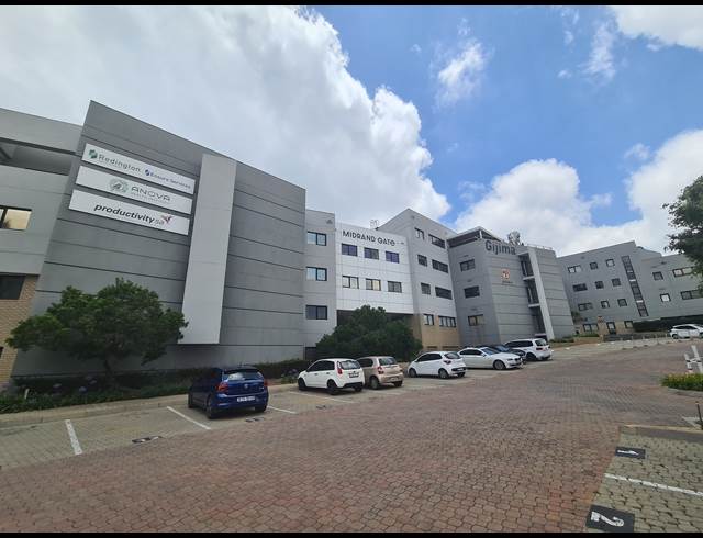 738.40M² OFFICE TO LET IN CARLSWALD