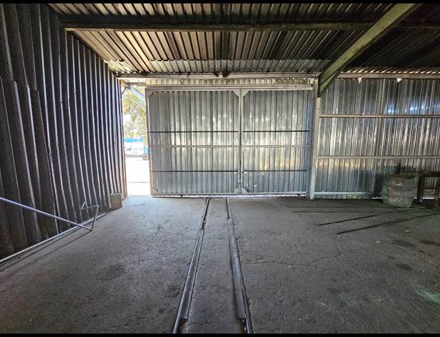 1,000M² WAREHOUSE TO LET IN BOKSBURG EAST