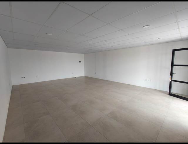 51M² OFFICE TO LET IN NORWOOD