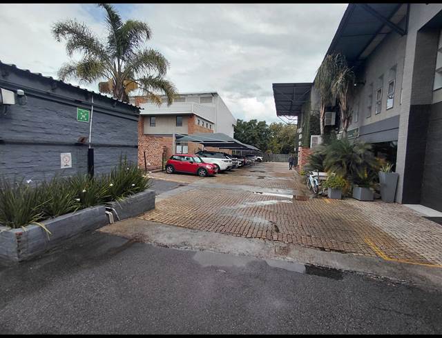 28M² OFFICE TO LET IN KYALAMI