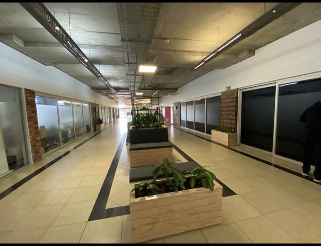 348M² OFFICE TO LET IN BROOKLYN