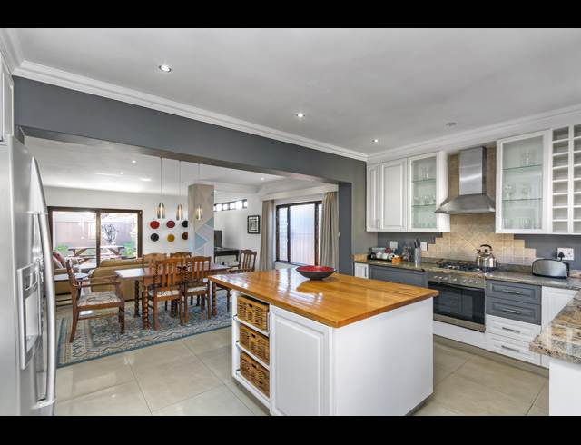 4 BEDROOM HOUSE TO LET IN NORWOOD
