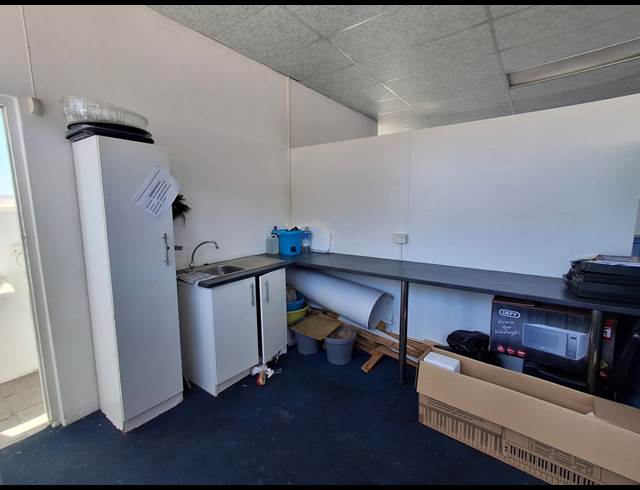 70M² OFFICE TO LET IN ARCADIA