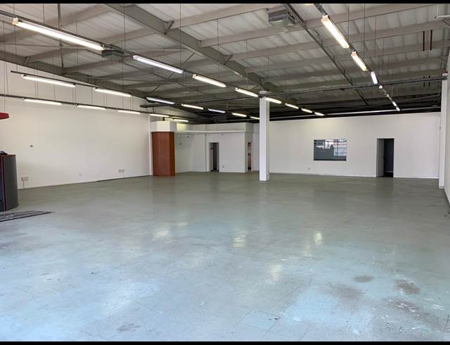 406M² WAREHOUSE TO LET IN STRIJDOMPARK