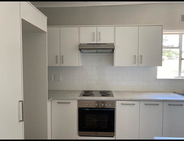 2 bed property to rent in LANGERUG