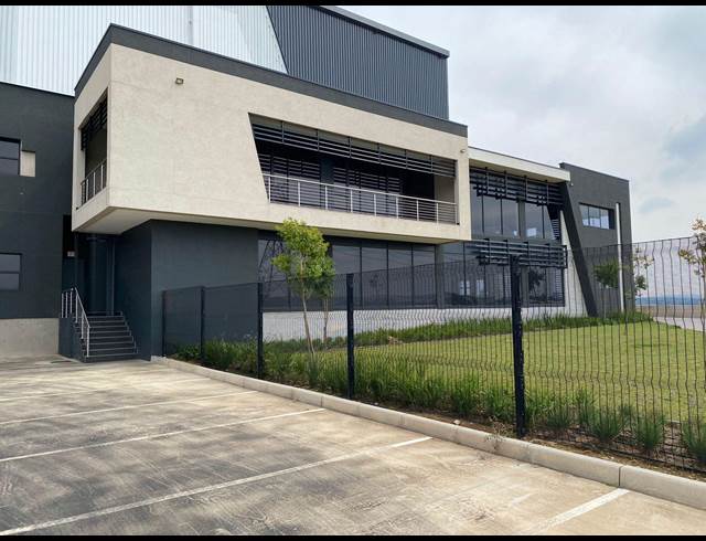 21,764M² WAREHOUSE TO LET IN ALBERTON CENTRAL