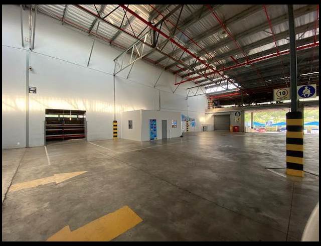 10,000M² WAREHOUSE TO LET IN RIVERHORSE VALLEY