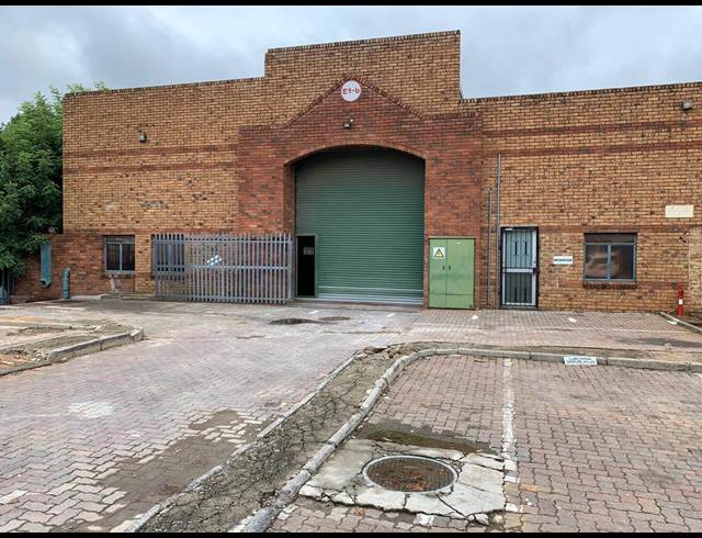 759M² WAREHOUSE TO LET IN STRIJDOMPARK