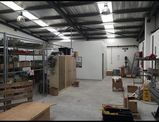 379M² WAREHOUSE TO LET IN AIRPORT INDUSTRIA