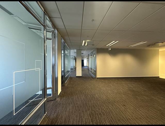 1,407M² OFFICE TO LET IN SANDTON CENTRAL