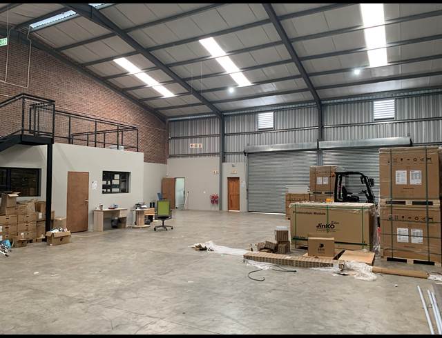 411M² WAREHOUSE TO LET IN RIVERSIDE PARK