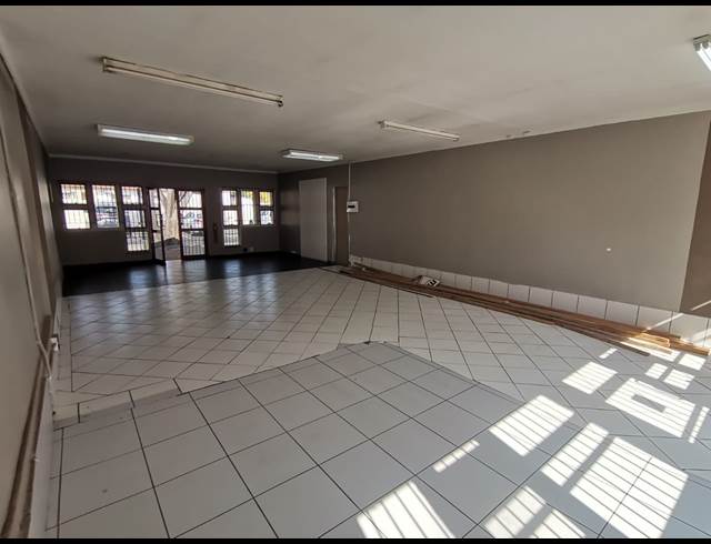 71M² OFFICE TO LET IN VALHALLA