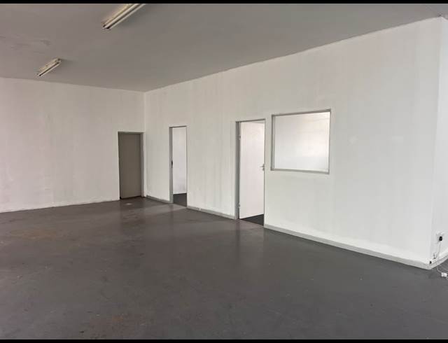 215M² RETAIL TO LET IN GLENHAZEL