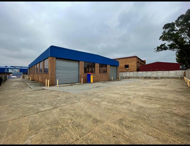 1,250M² WAREHOUSE TO LET IN CHLOORKOP