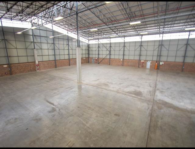 3,227M² WAREHOUSE TO LET IN POMONA AH