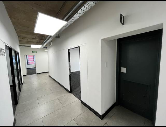 695M² OFFICE TO LET IN CAPE TOWN CITY CENTRE
