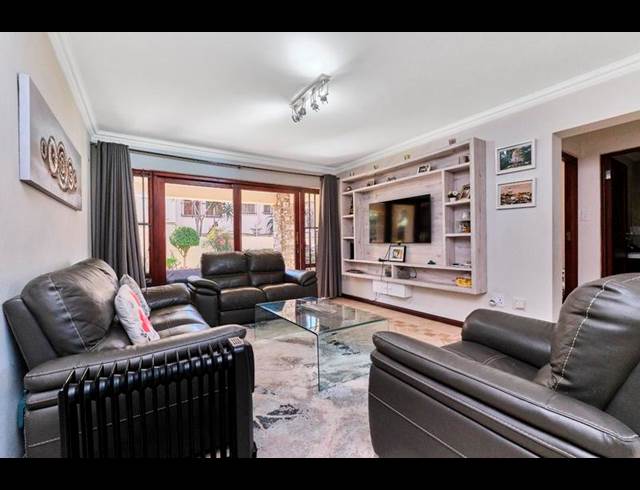 2 BEDROOM PROPERTY TO RENT IN MORNINGSIDE