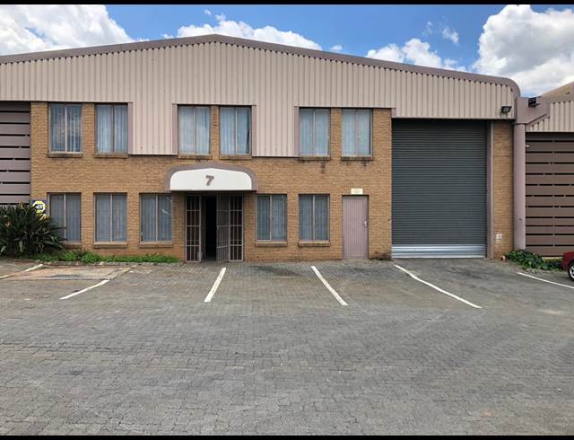 1,247M² WAREHOUSE RENTED IN MEADOWDALE