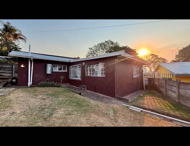 2 BEDROOM HOUSE TO LET IN SONHEUWEL