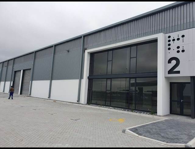 761M² FACTORY TO LET IN STIKLAND INDUSTRIAL