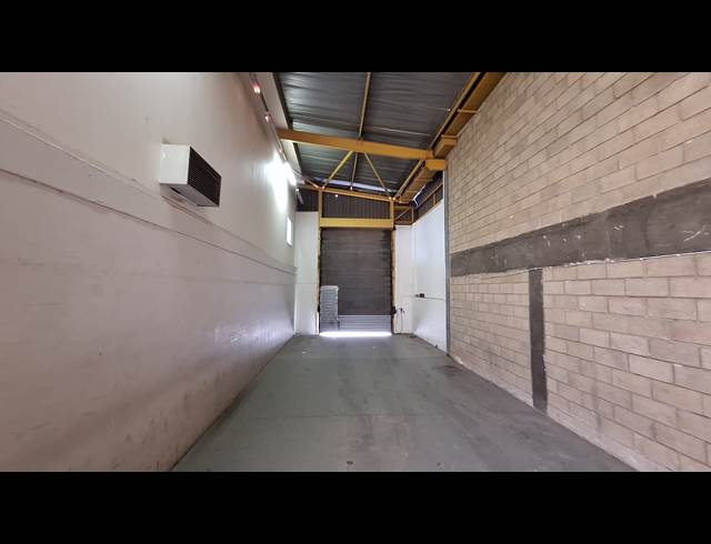 1,046M² WAREHOUSE TO LET IN ROBERTVILLE
