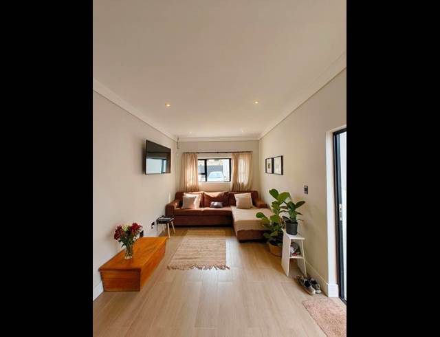 2 BEDROOM PROPERTY TO RENT IN MENLO PARK