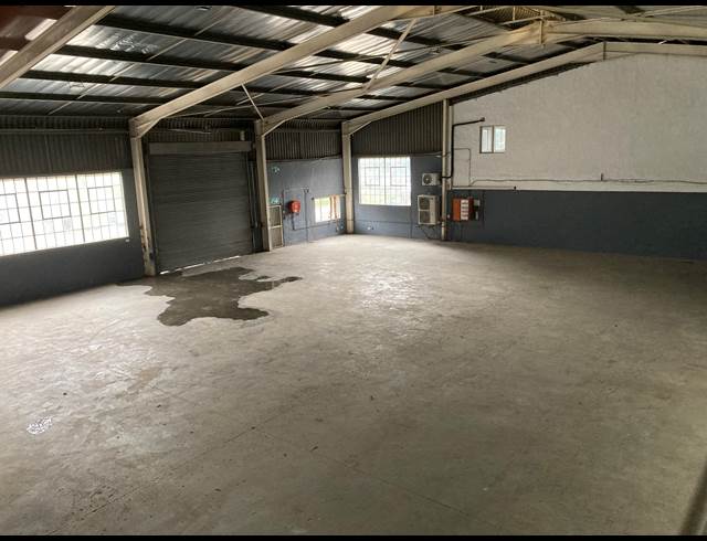 1,538M² WAREHOUSE TO LET IN WESTMEAD
