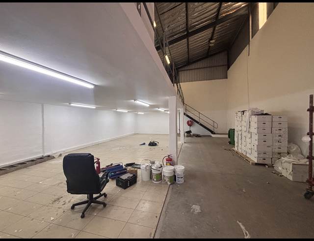 351M² WAREHOUSE TO LET IN RIVERHORSE VALLEY