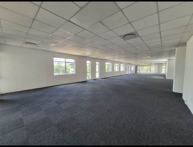 1,211M² OFFICE TO LET IN SANDTON CENTRAL