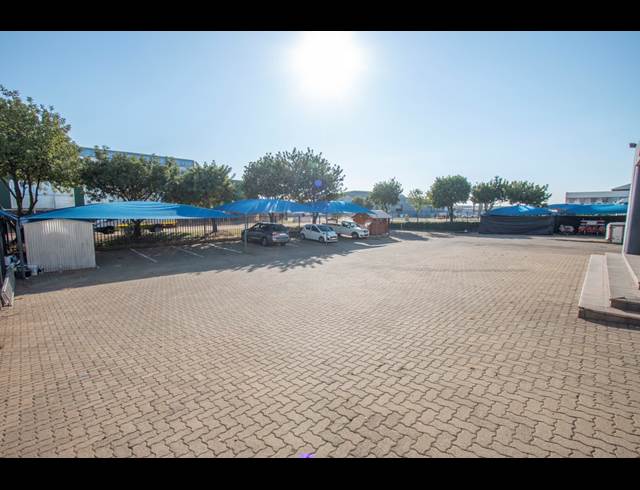 2,128M² WAREHOUSE TO LET IN SPARTAN