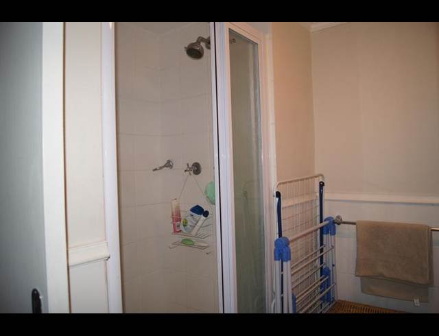 2 BEDROOM PROPERTY TO RENT IN WOODSTOCK