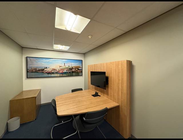 6,049.60M² OFFICE TO LET IN FORESHORE