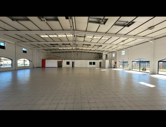 1,648M² RETAIL TO LET IN PARKLANDS
