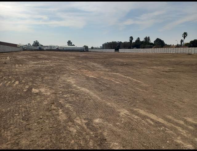 10,450M² WAREHOUSE TO LET IN POMONA