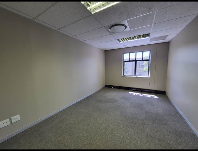 515M² OFFICE TO LET IN SANDTON CENTRAL