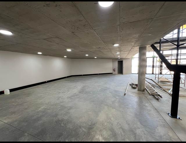 445M² WAREHOUSE TO LET IN STRIJDOMPARK