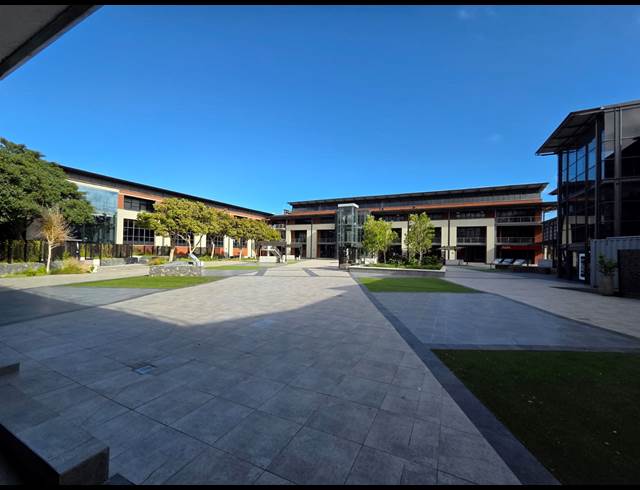 1,048M² OFFICE TO LET IN OBSERVATORY