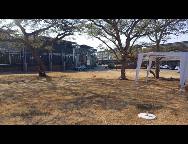388M² RETAIL TO LET IN RIVERSIDE PARK