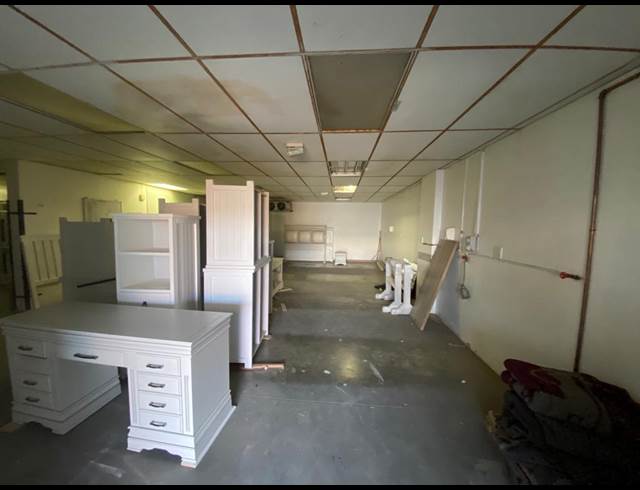 472M² WAREHOUSE TO LET IN NEWLANDS